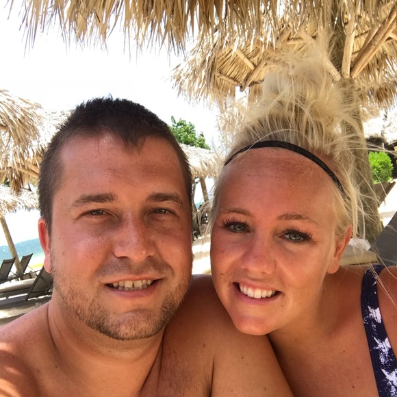 Meet your Posher, Amy - Picture 1 of 1